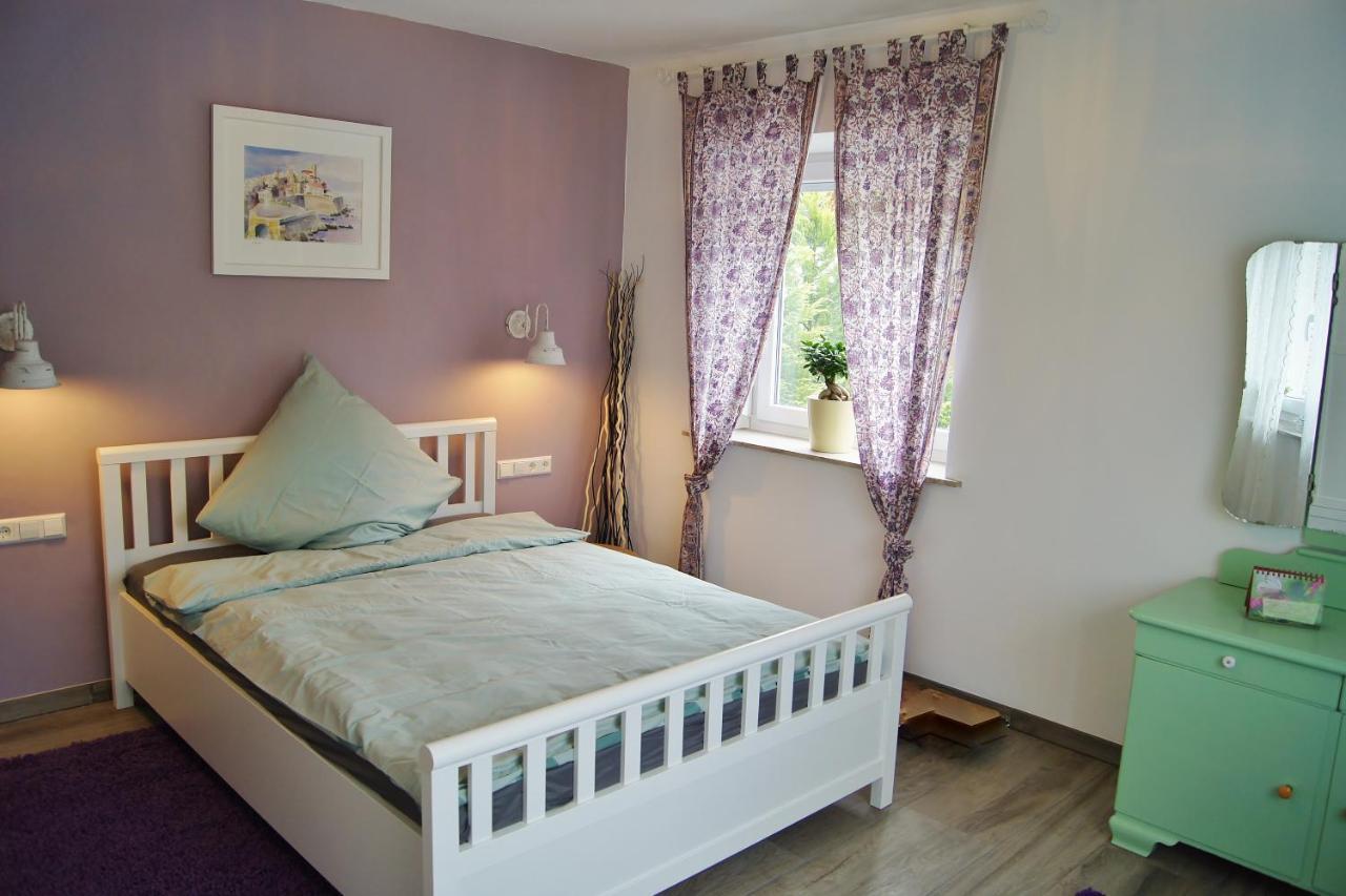 Schoene, Grosse Ferienwohnung In Waldenbuch, Nahe Stuttgart Messe, Boeblingen, Sindelfingen 외부 사진