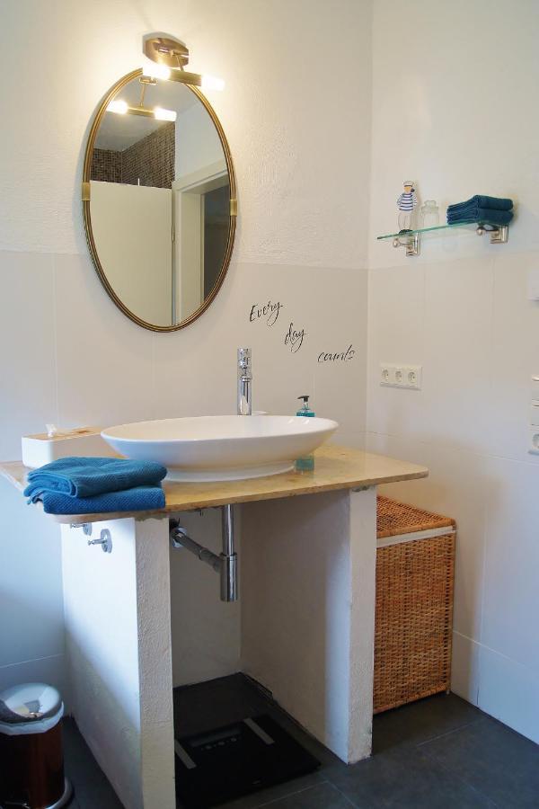 Schoene, Grosse Ferienwohnung In Waldenbuch, Nahe Stuttgart Messe, Boeblingen, Sindelfingen 외부 사진